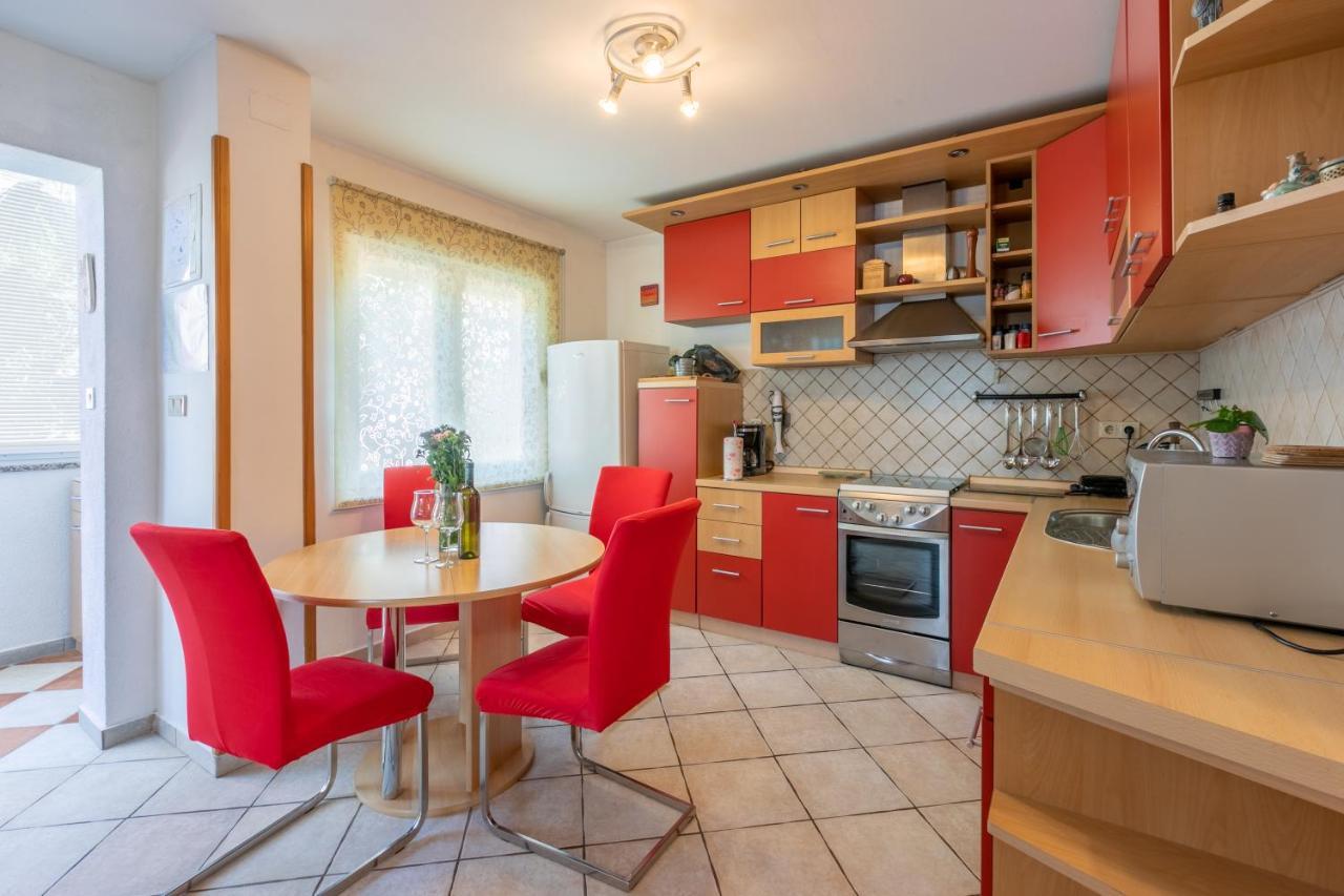 Apartments Kira تْسْغيكفانِتْسا المظهر الخارجي الصورة