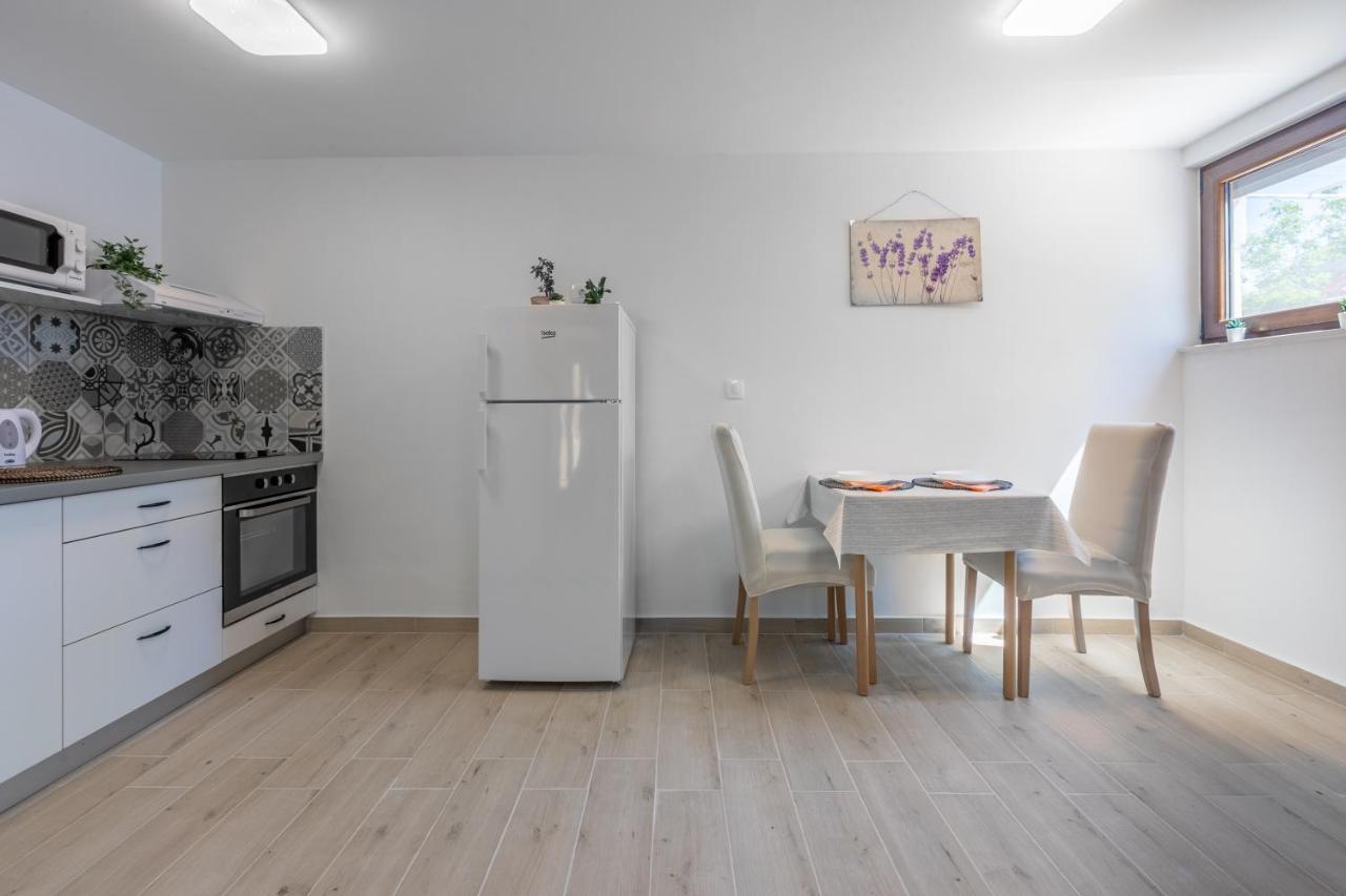 Apartments Kira تْسْغيكفانِتْسا المظهر الخارجي الصورة